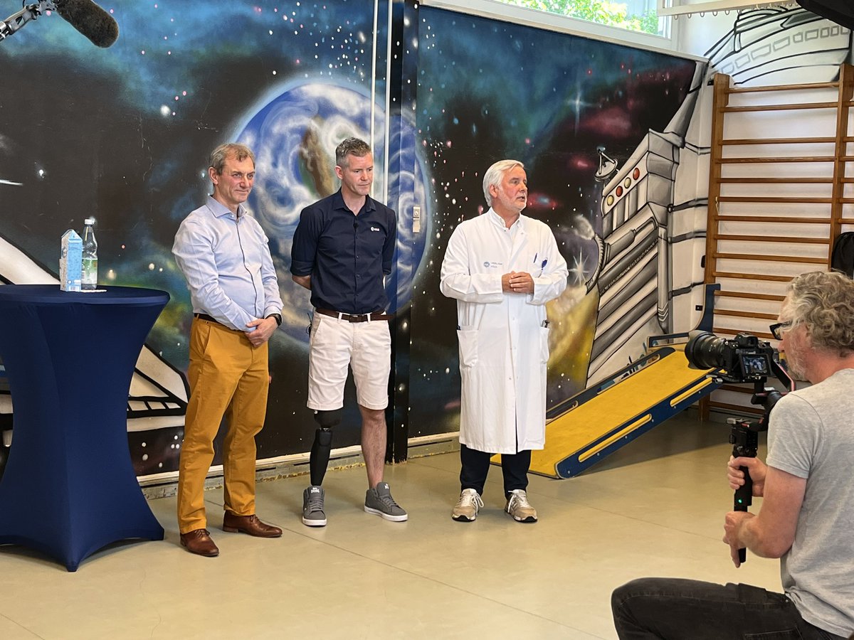 Thanks <a href="/RTLWEST/">RTL WEST</a> for supporting the <a href="/UKKoeln/">Uniklinik Köln</a> It was a great day and I met some awesome people 🥳