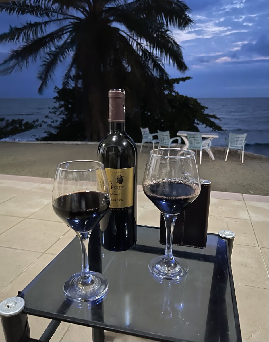 face2faceberlin's tweet photo. 🍷✨ Entdeckt mit uns magische Momente in Kribi, wo Wein auf Wellen trifft. 🌊 Nächste Reise: 18.12.2024 - 02.01.2025. Findet Ruhe in der Schönheit Kameruns! 
#Kribi #Kamerun2024 #Reisen #face2facepromo #face2faceberlin #discovercameroun2024 #themomentNYE https://t.co/W4vdYFACa5