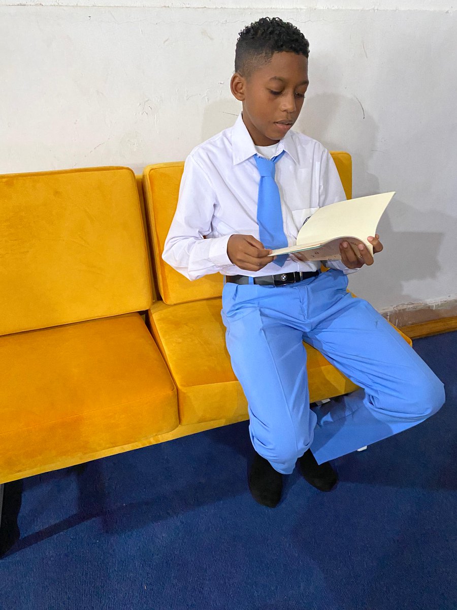 UxEong's tweet photo. ✨ ¡Hoy estamos felices! ✨
Las bibliotecas son un jardín donde florecen las ideas y el aprendizaje.
#EntregaDeObra de la Biblioteca "Creando un Sueño" en la Unidad Educativa "Maximino Intriago" en Mompiche, Muisne - Esmeraldas.
#Ecuador #Educación #UxE #Biblioteca https://t.co/TmgkDVyCOB
