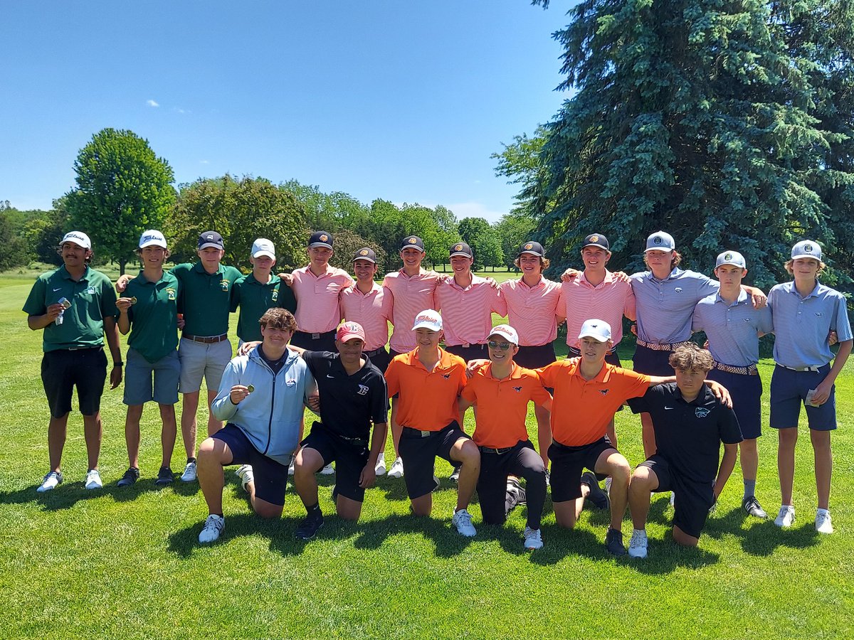 HowellBoysGolf's tweet photo. Howell wrapped up league play today finishing 2nd in the KLAA with two day total of 597 (304/293) Led by Rory Sturos 144 (72/72) Rory placed 2nd overall earning All Conference Honors. Joining him were Derek Kantola 10th Place  150 (79/71) Zach Spencer 11th Place 153 (75/78) https://t.co/9eEn6qhuz1
