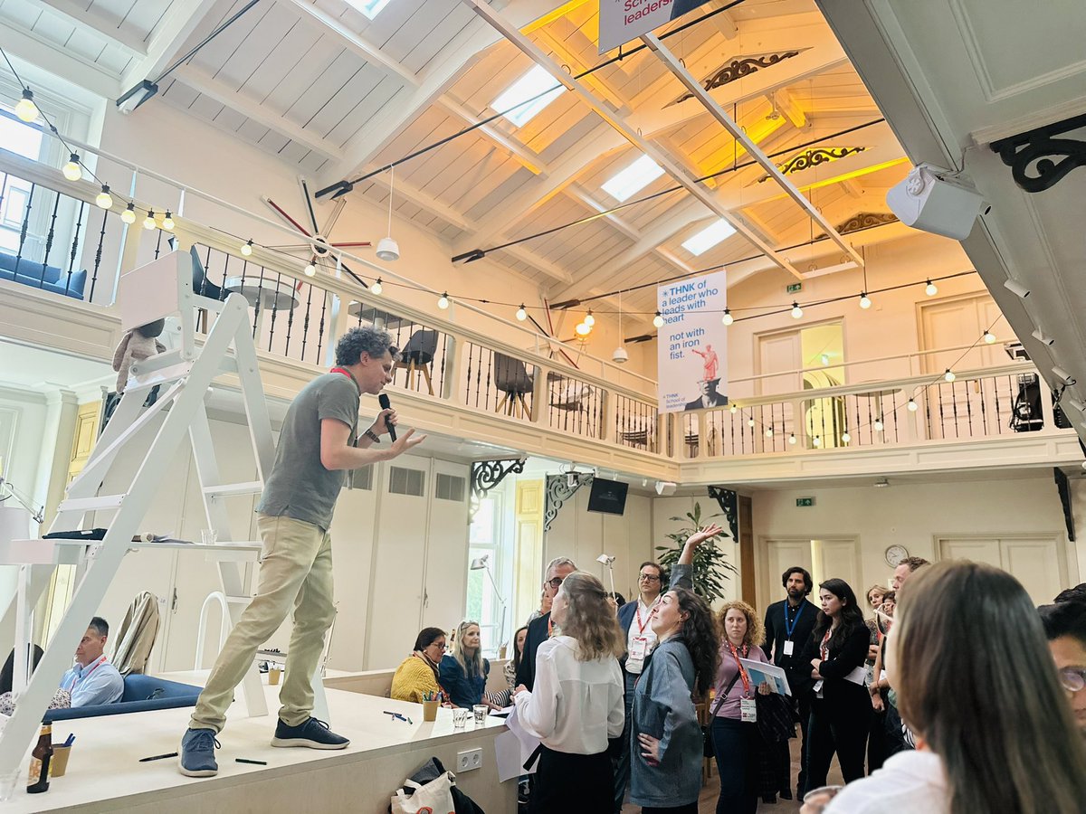 Frodo van Oostveen tweet media