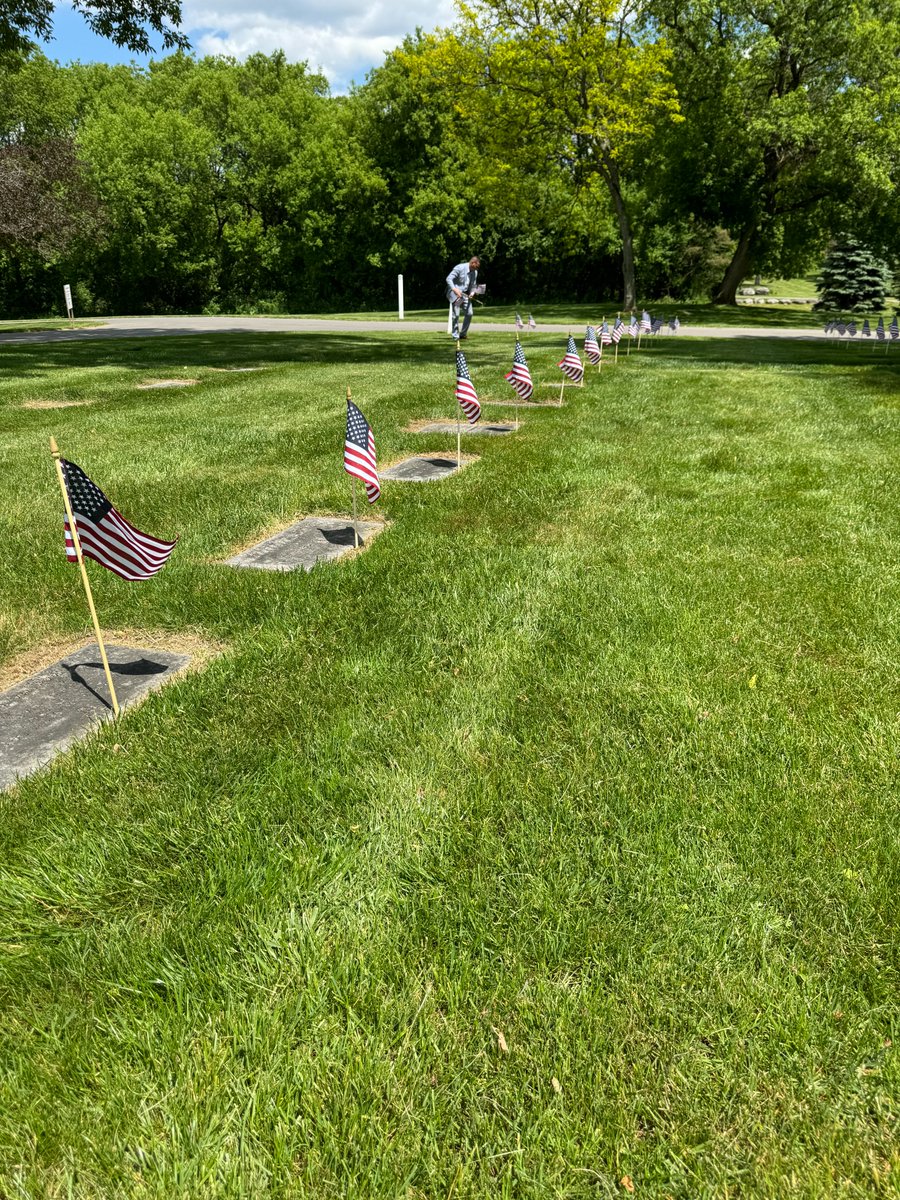 OnondagaCounty's tweet photo. @CEJRyanMcMahon visited the Veterans Memorial Cemetery today to honor our fallen veterans who made the ultimate sacrifice to preserve our freedom. We thank you. We honor you. We remember you.♥️🇺🇸