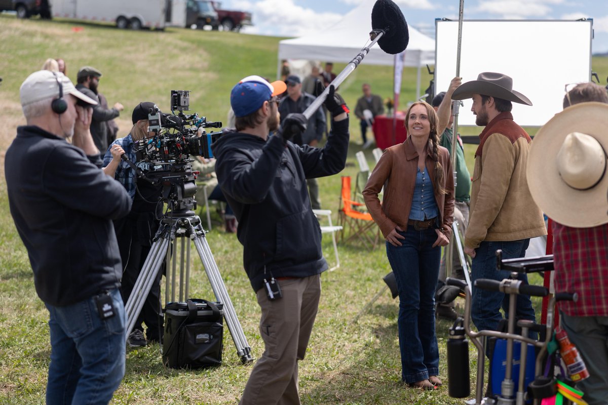 CBC unveiled their 2024 – 2025 programming slate today! HEARTLAND Season 18 will return with ten one-hour episodes to premiere on @cbc and <a href="/cbcgem/">CBC Gem</a> in Fall 2024. 
#iloveheartland #HLS18 #BTS #HLinprod
