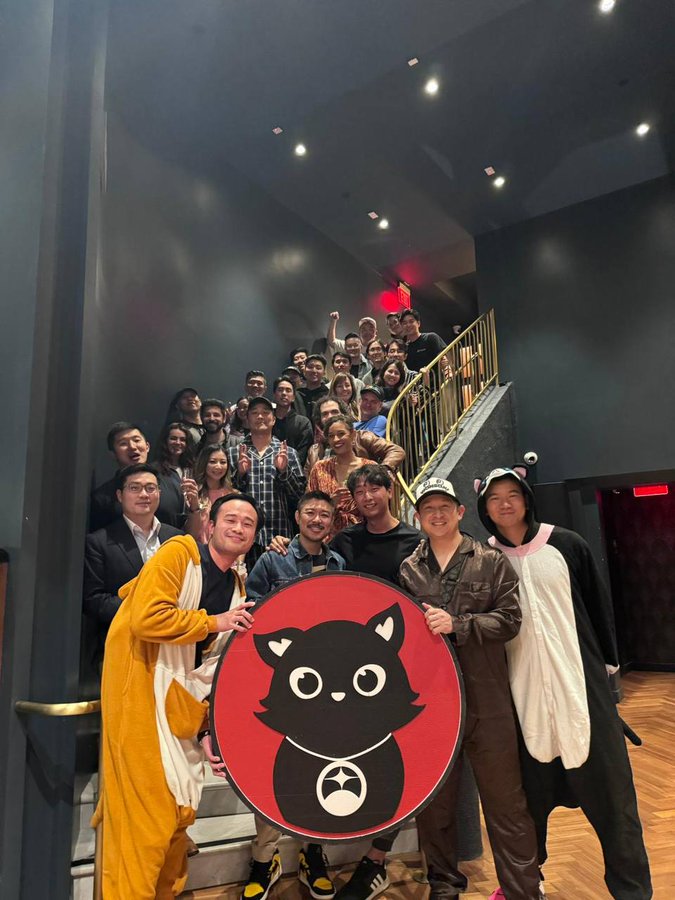 USACryptoGroup's tweet photo. Thank you to the co-founder of Twitch @kevinlin and
@DuskBreakers for hosting Pajamas's 19th Birthday Party in LA, as well as the co-founder of YouTube @stevechen and @Leslie_Chow_mf for making it happen. 

Can we invite @TiffanyFong_ next time to the next @TheYoutubeCat party?
I believe she's from LA. No one will be smelling your hair at this party Tiffany.

#pajamas #pajamasbirthday #1000x #usacryptogroup