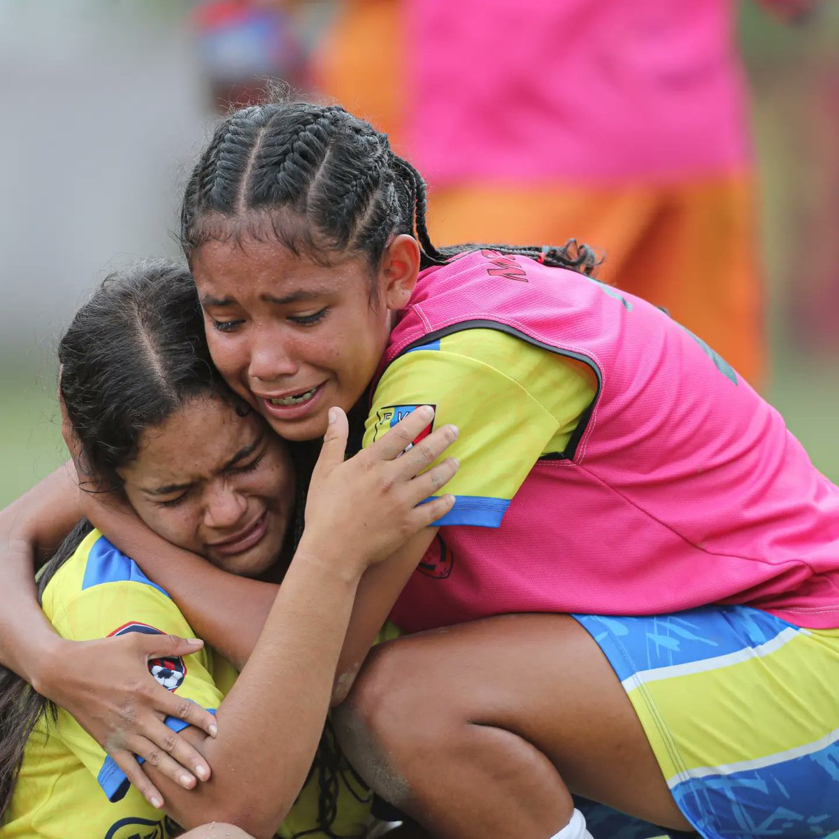 FVF_Oficial's tweet photo. 𝗖𝗮𝗺𝗽𝗲𝗼𝗻𝗮𝘀 𝘆 𝗮 𝗣𝗮𝗿𝗮𝗴𝘂𝗮𝘆 🇻🇪🇵🇾

Madeira Club son las campeonas de la Liga de Desarrollo Sub-17 femenina. Las larenses representarán a Venezuela por primera vez en la Fiesta CONMEBOL Evolucion. 

#LigaDeDesarrollo🇻🇪 https://t.co/n3ZRlD6KzX