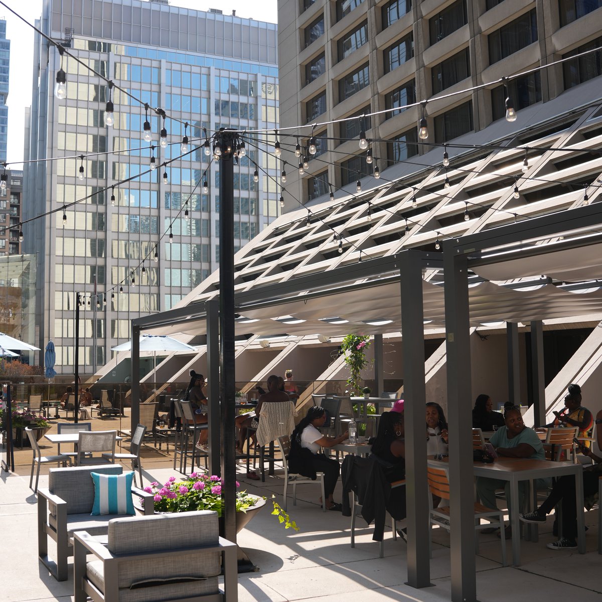 HiltonToronto's tweet image. Summer calling? 🌞 

Get ready to bask in the sun with us at @leveltwopool! Our second-story pool patio is gearing up for an unforgettable season, featuring a menu bursting with tantalizing summer flavors and our signature cocktails. 

Stay tuned!

#HiltonToronto 
#LevelTwo