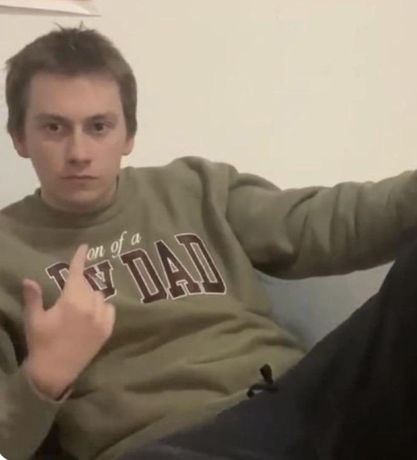 𝐓𝐇𝐀𝐓 𝐁𝐎𝐘 𝐈𝐒 𝐀 𝓜𝑶𝑵𝑺𝑻𝑬𝑹 (@warmbcdy) on Twitter photo 