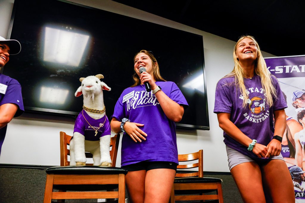 We love seeing our girls and our goat out on tour 🫶 #KStateWBB x #CatbackerTour24