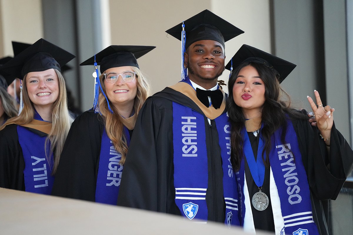 LynnUniversity's tweet photo. Drop a ๐ if youโre proud to be a Lynn University alumni. The class of 2024 is ready to make their mark on the world! Relive our top moments from Commencement this year: https://t.co/wbrFP47EHd #WeAreLynn #LynnGrad https://t.co/D6vkAN3mQA