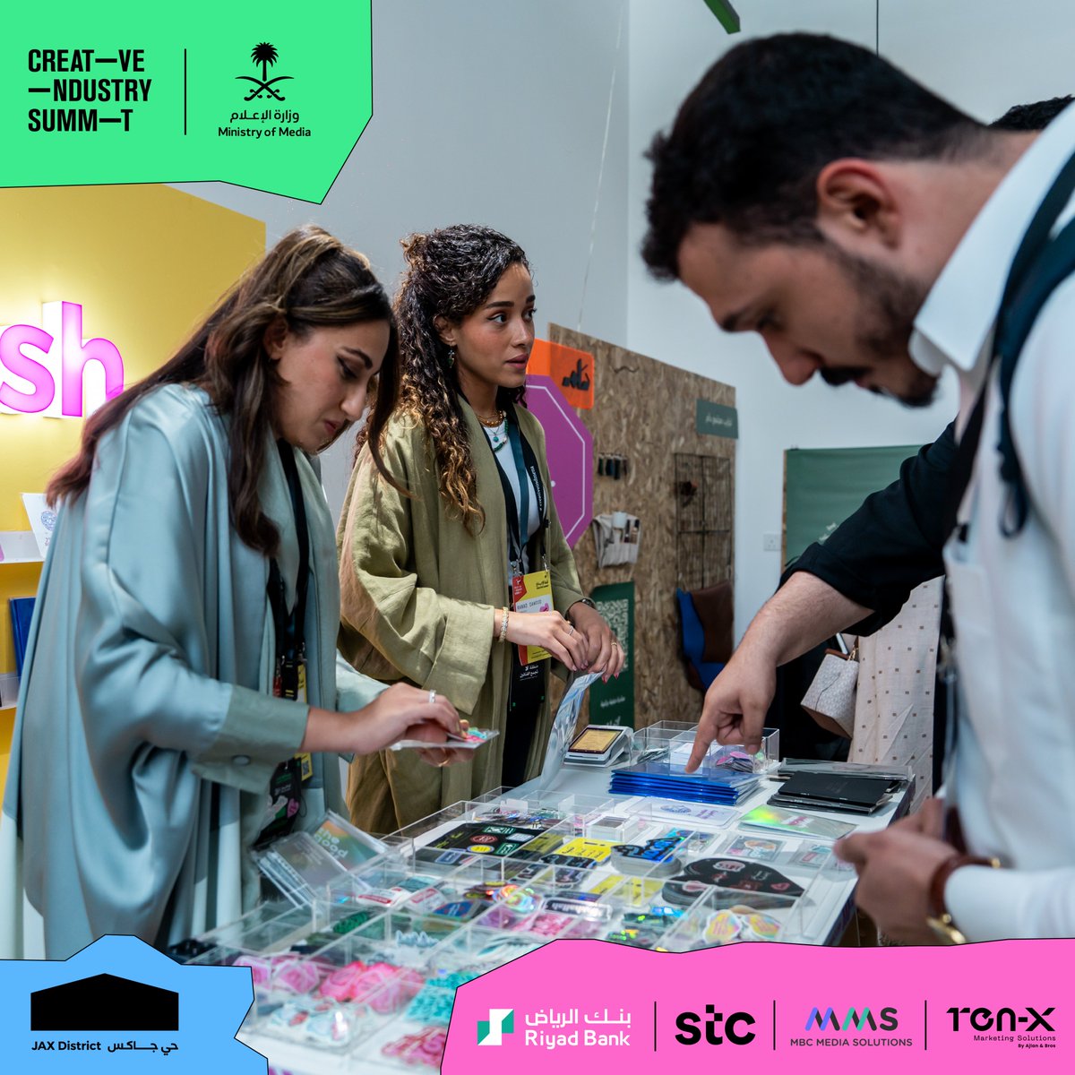 creativeindMENA's tweet image. لقطات من بوثات #قمة_الإبداع، اللي تلهم إبداعك وتوسع علاقاتك 😎🎨

Glimpses of the incredible booths at #CreativeSummit  showcasing the latest creativity trends 🎨✨