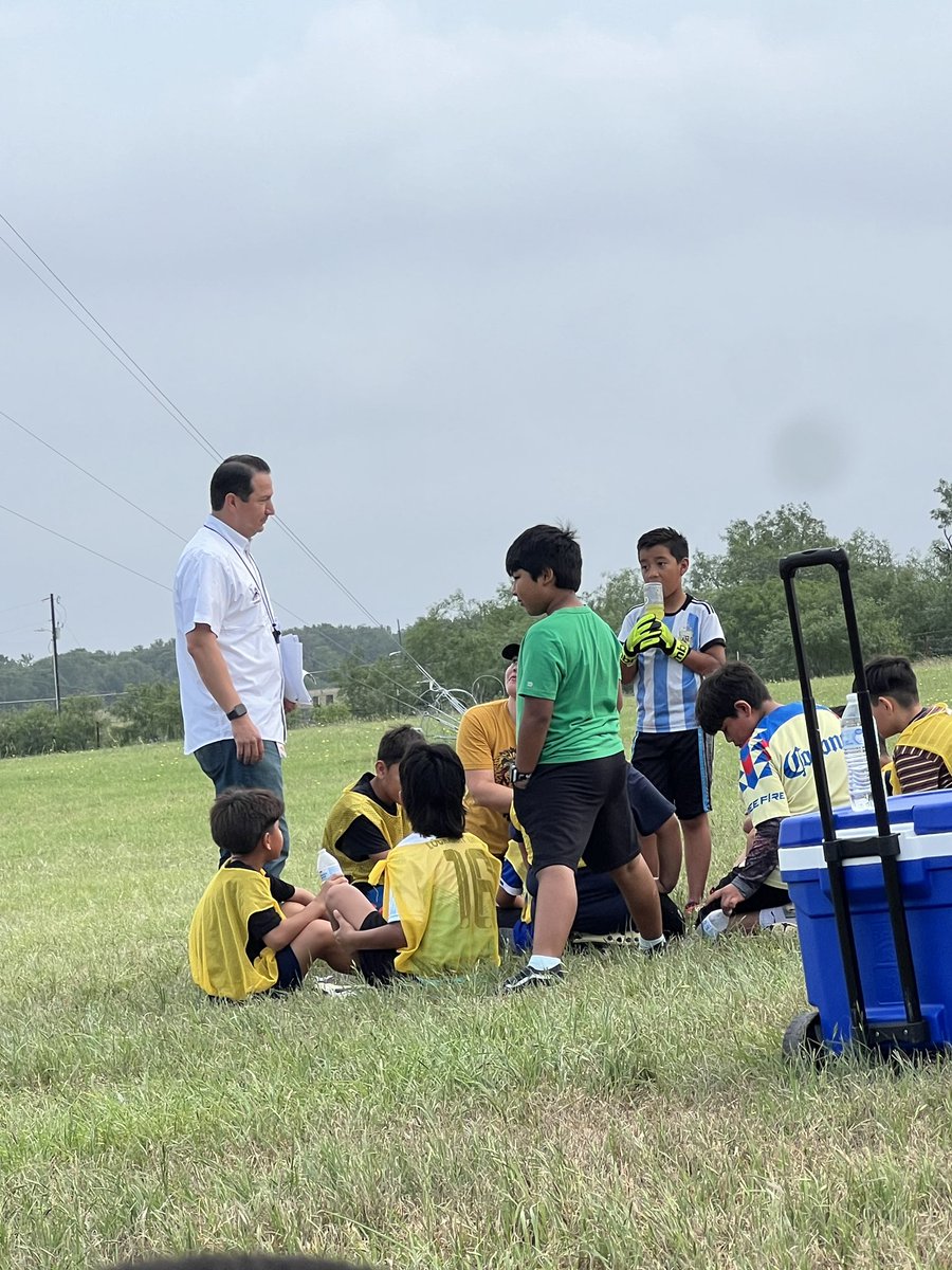 Erika Perez (@erikaperez4th) on Twitter photo Shoutout to our Superintendent, Mr. Estrada! Thank you for stopping by and jumping in to referee the game. Not only did you refereed but you did it in Dunks and left with no creases 😤 😎⚽️ <a href="/ABStrawn/">AB Strawn Elementary</a> <a href="/SouthpawEdu/">Mark Estrada Jr.</a> #LockedonExceLLence Shoutout to our Superintendent, Mr. Estrada! Thank you for stopping by and jumping in to referee the game. Not only did you refereed but you did it in Dunks and left with no creases 😤 😎⚽️ <a href="/ABStrawn/">AB Strawn Elementary</a> <a href="/SouthpawEdu/">Mark Estrada Jr.</a> #LockedonExceLLence