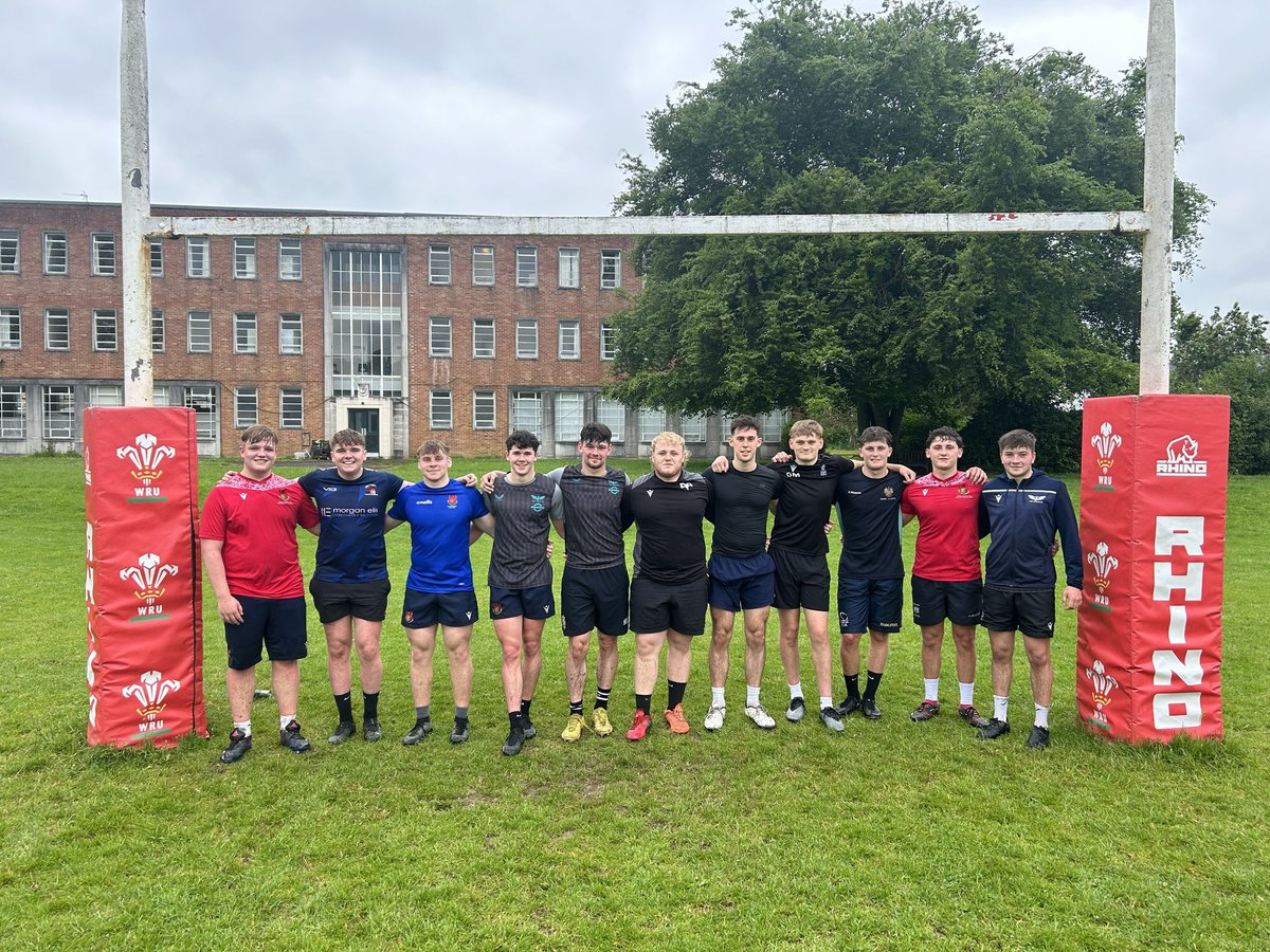 LlandoveryCollege PE tweet media