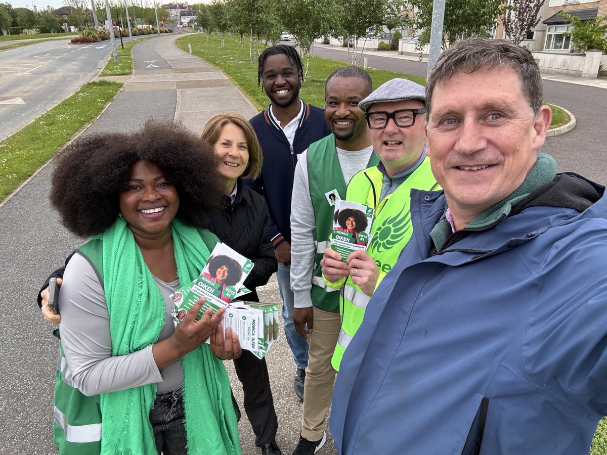 Monica Oikeh is our candidate in Carrigaline. She came to Ireland 20 years ago & has been working as a GP in Cork for the last 10 years. She is campaigning for better local health services, more playgrounds & additional transport services. We got a great welcome. #KeepGoingGreen