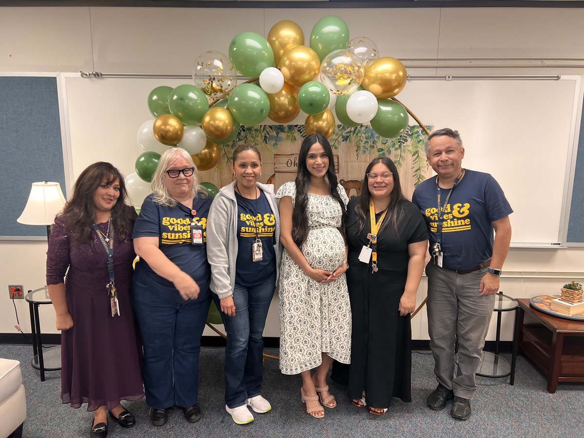 Ms_Hernandez210's tweet photo. My heart is so full❤️ I literally work with the best people @ErmelES_AISD ! I had the most beautiful baby shower today at work and I couldn't be more appreciative🫶🏼 https://t.co/9rJRkaLRUx
