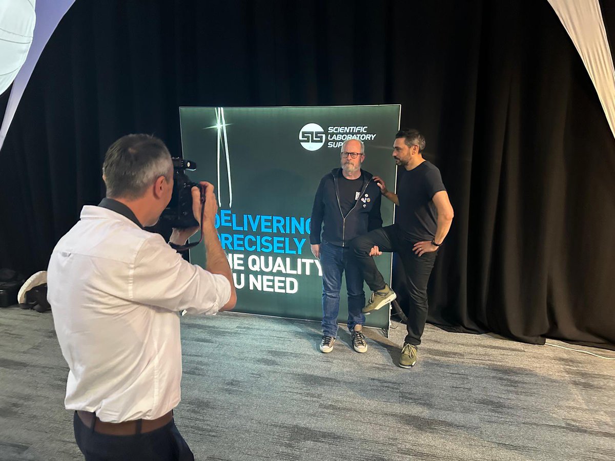 joddochapman's tweet image. Thanks @AdamRutherford for a great keynote lecture at our @SciLabShow. I never knew I was related to King Edward III. Hope you enjoyed getting your leg over too. #scilabshow2024