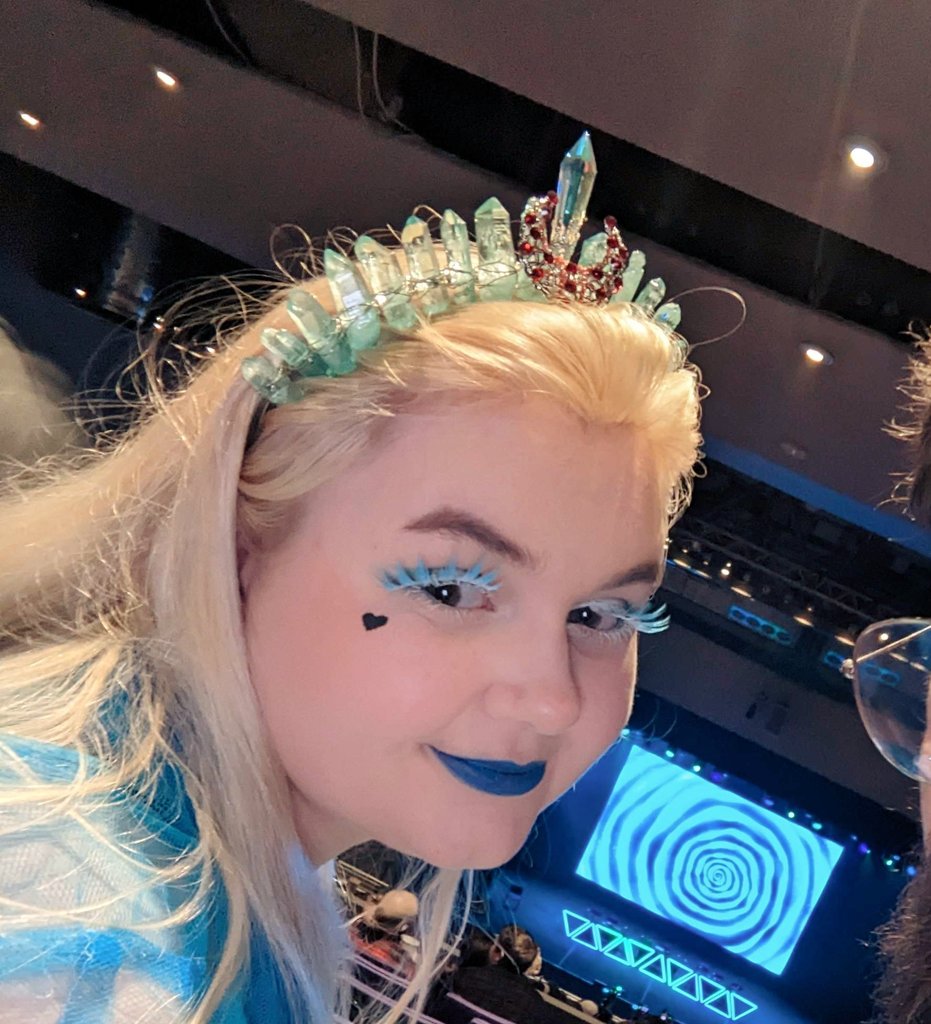 PageOfLyfe's tweet photo. Since Squeem showed up last night can I show the very small amount of shitty cosplay photos I have of my Drag Squeem I wore to the Glasgow D20 Show 🤔
#squeem #dimension20
#fhjy #d20 https://t.co/iQowtuUMw5