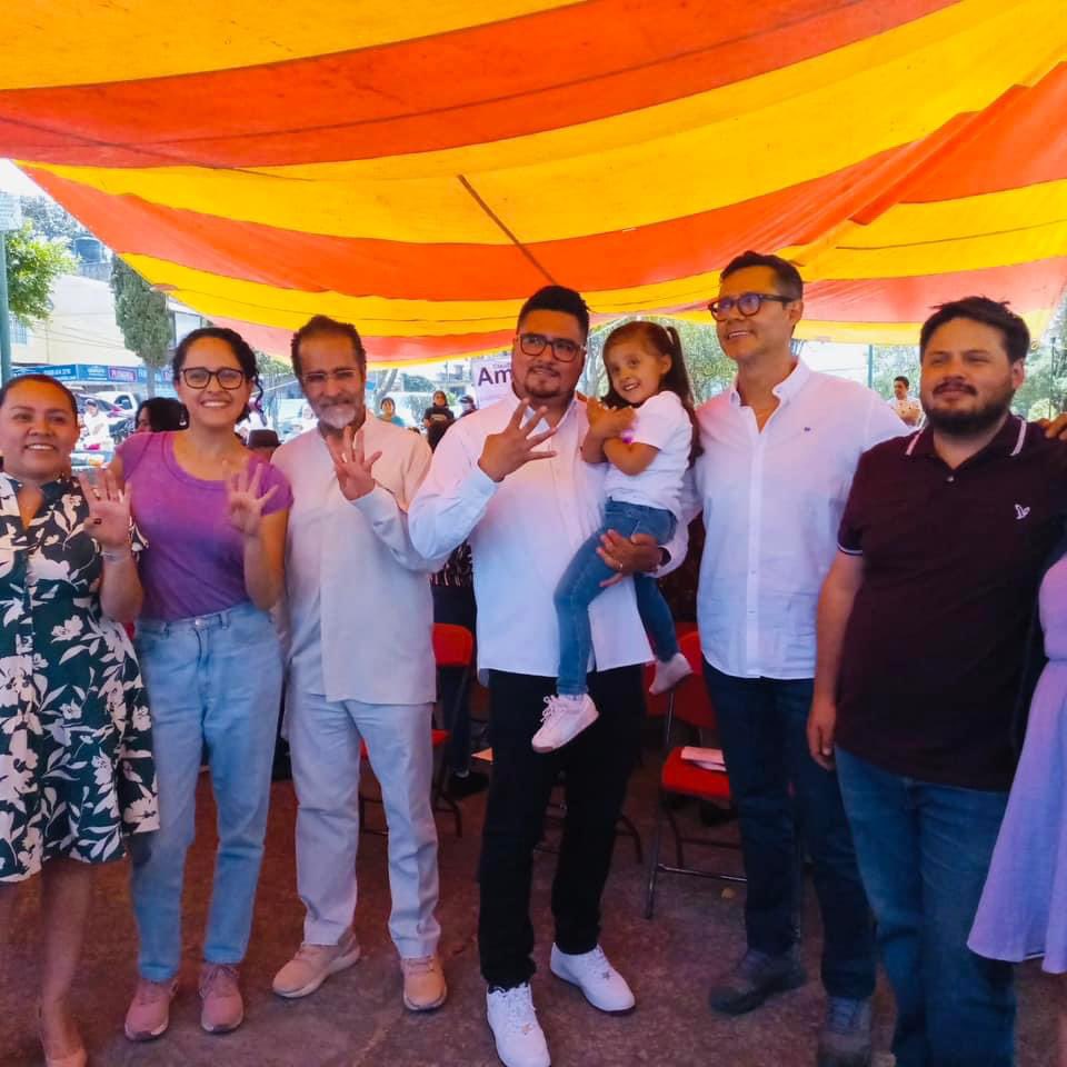 <a href="/KenobiCharly/">Charly Kenobi</a> <a href="/Gabyosoriohdz/">Gaby Osorio</a> Tener al señor del señor de las ligas,  no es lo más honesto.