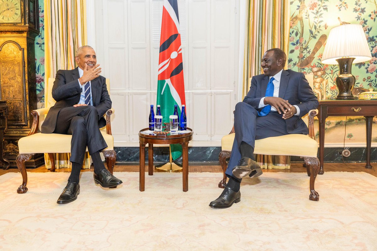 𝗣𝗥𝗘𝗦𝗜𝗗𝗘𝗡𝗧 𝗥𝗨𝗧𝗢 𝗛𝗢𝗟𝗗𝗦 𝗧𝗔𝗟𝗞𝗦 𝗪𝗜𝗧𝗛 𝗙𝗢𝗥𝗠𝗘𝗥 𝗨.𝗦. 𝗣𝗥𝗘𝗦𝗜𝗗𝗘𝗡𝗧 𝗢𝗕𝗔𝗠𝗔 President @WilliamsRuto on Thursday held talks with former U.S. President @BarackObama in Washington, D.C. – shorturl.at/WRP2j
