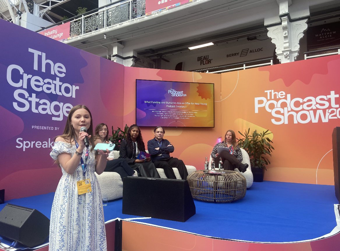 brettsr's tweet photo. Great @PodcastShowLDN this year, well done to @JasonFCarter and the team. Really enjoyed our @cityjournalism session with @meljbunce @AilliyahCherise @_EllieClifford @chloestraw &amp; @DunkleyIndia https://t.co/bchAzjsnvb