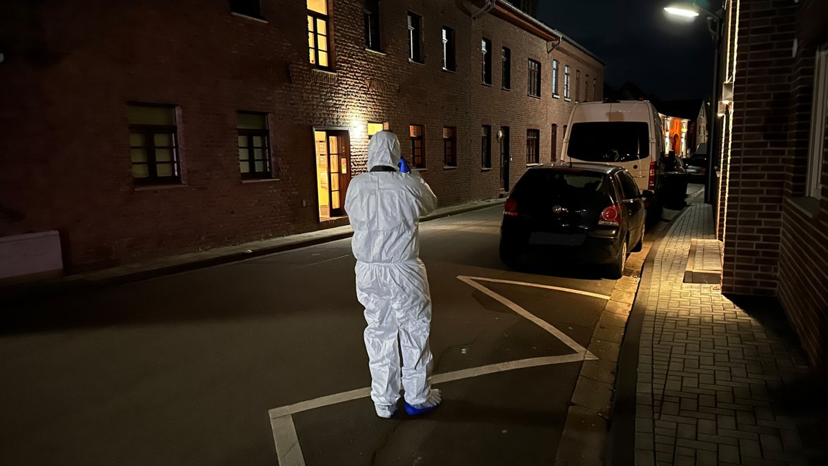 NEWS_KR_HS's tweet image. Urteil nach einem Tötungsdelikt in Wegberg Isengraben 

heinsberg-magazin.de/2024/05/23/urt… 

#Tötungsdelikt #Wegberg #Isengraben #Gerichtsurteil #Haftstrafe #heinsbergmagazin #Alkohol