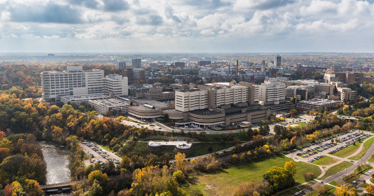 Congrats to the nearly 200 Medical School faculty members who earned promotions during the 2024 cycle! #LeadersAndBest! #GoBlue ttps://michmed.org/5kVDy