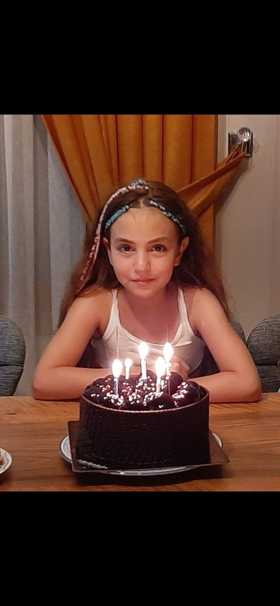 Sn. <a href="/fevzickr/">Fevzi Çakır</a> ben kızım Mahra Melin Pınar ı 2 Başıboş Köpek saldırısı sonucunda kaybetmiş bir baba olarak şunu sormak istiyorum. Neden Köpeklerin sözde hakları tartışılıyor da benim kızım gibi son iki yılda Köpek Sebepli ölen 81 Vatandaş 44 ü çocuğun yaşam hakkı hakkında