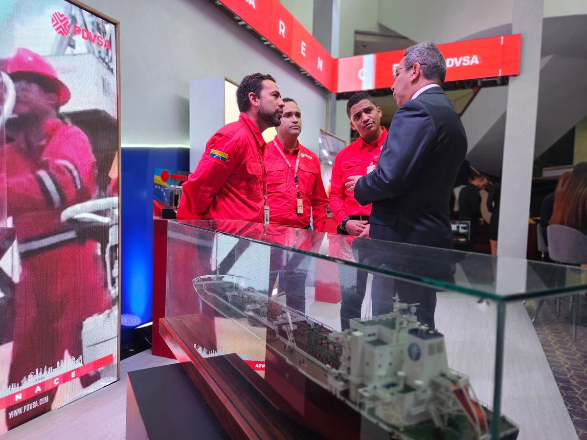PDVSA's tweet photo. Desde este jueves 23 de mayo, PDVSA está presente en la Expo FedeIndustria 2024, espacio de encuentro de más de 110 empresas venezolanas, bajo el lema Innovación y Negocios. https://t.co/UhdAFTGrJj