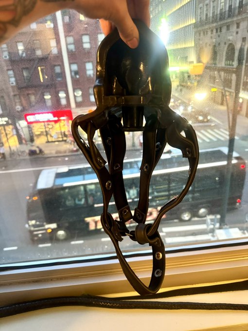 Just a few BTS photos from my NYC trip last week. 😈 https://t.co/RREENj6tUY<a href="/tag/burningman"class="tags"><span>#burningman</span></a>