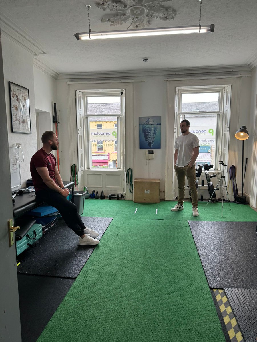 deckyjudge's tweet photo. Building a clinic environment that encourages questions, contemplation, discussion, debate. Everyone learning… always.
@pendulum_physio #pendulumphysio #physio #cpd #ProfessionalDevelopment #rehab #physicaltherapy https://t.co/npIaP0W5jz