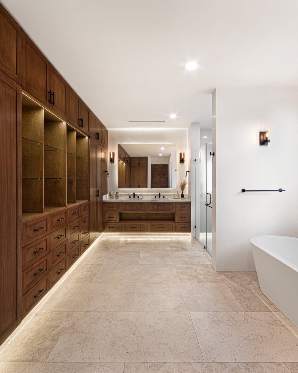 progressivedesf's tweet photo. La madera es un material atemporal que añade calidez y carácter a cualquier espacio interior 🌟 🙌
#LosCabos #MaderaAtemporal #CalidezNatural #AmbienteAcogedor #EstiloClásico #DiseñoDeInterior #ProgressiveDesignFirm https://t.co/m6tHyr0Pvm