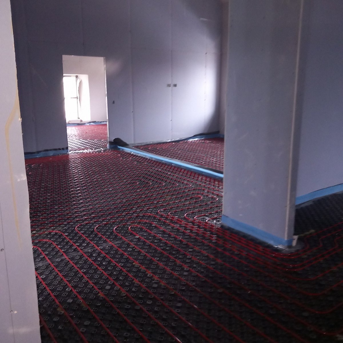 willisconst1986's tweet photo. 🚧 PROJECT UPDATE 🚧
Our #TrinityChapel #SEWSCAP3 project for Blaenau Gwent CBC is making excellent progress.
Works that have already been completed include
✔ Under Floor Heating
✔ Mist coating
✔ Roof Solar panels
Great work #TEAMWILLIS! 👏
#BuildingABrighterTomorrow https://t.co/VqC93avDb2
