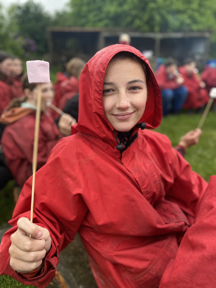 stjohnsmiddle's tweet photo. Final evening in Arete, spent around the campfire with marshmallows! https://t.co/i4BhWwj0uD