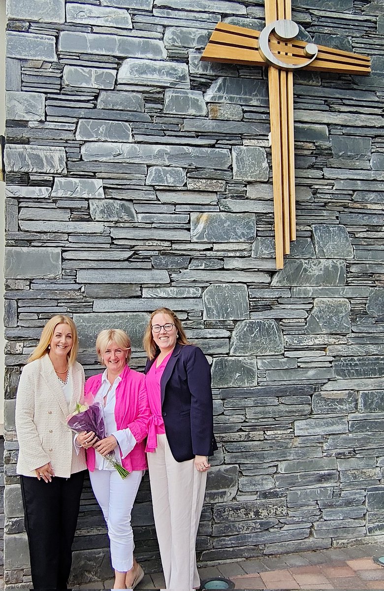 We would like to take this opportunity to wish Caroline Barnett Head of CEIAG Department <a href="/StJosephsDerry/">Principal St Joseph's Boys' School</a>  a very happy retirement and thank you for your support  over the years from all of your FLC CEIAG colleagues. <a href="/CareersStMarys/">StMary'sDerryCareers</a> <a href="/LumenC_Careers/">Lumen Christi College - Careers Department</a> <a href="/ThornhillCaree1/">ThornhillCareers</a>