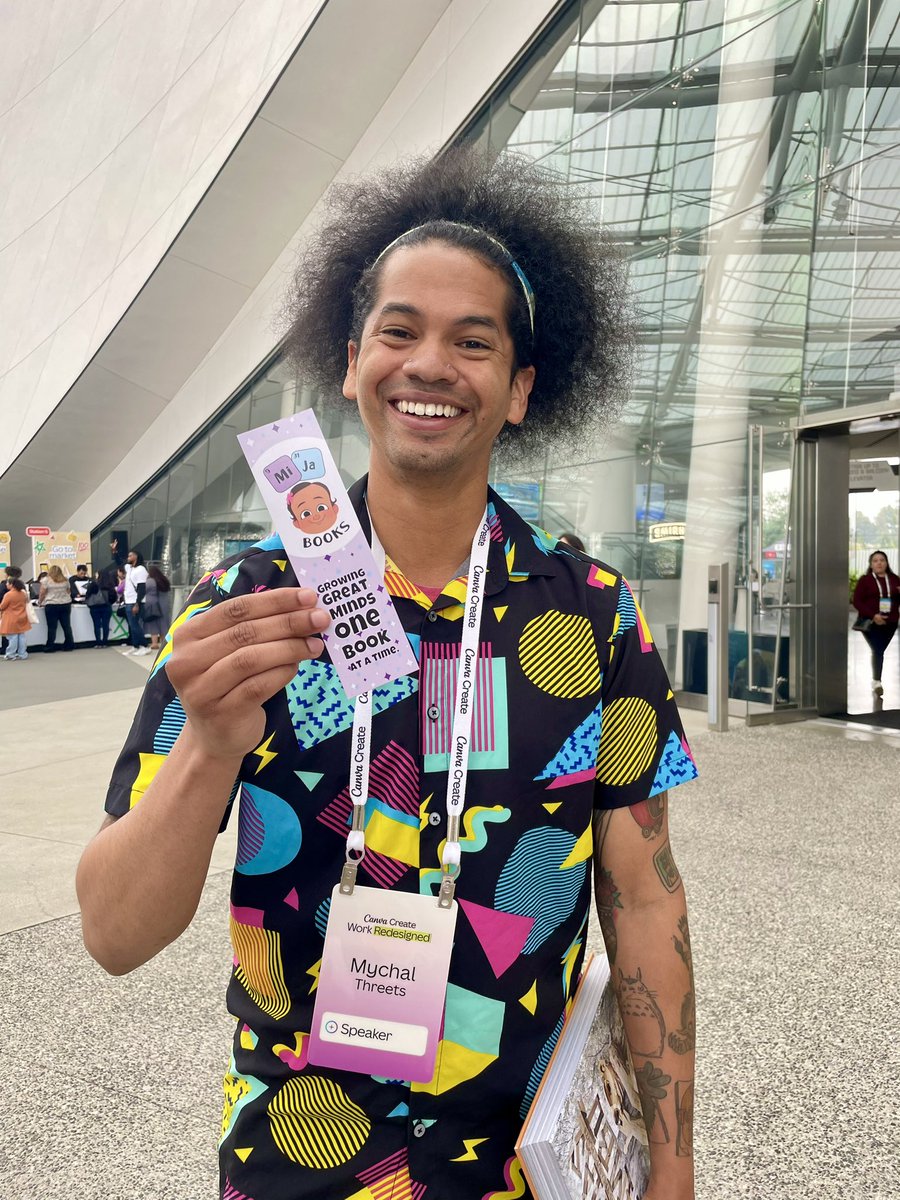 mijabooks's tweet photo. Look who we met at #canvacreate! ‼️ #iykyk #mychal #viral #virallibrarian https://t.co/a73bnjIrJG