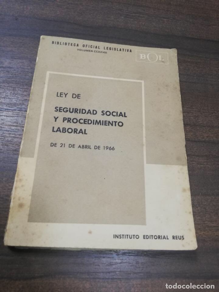 Que dice Felipe González que él creo el sistema público de salud. También debió inaugurar el hospital de la seguridad social en el que murió Franco.