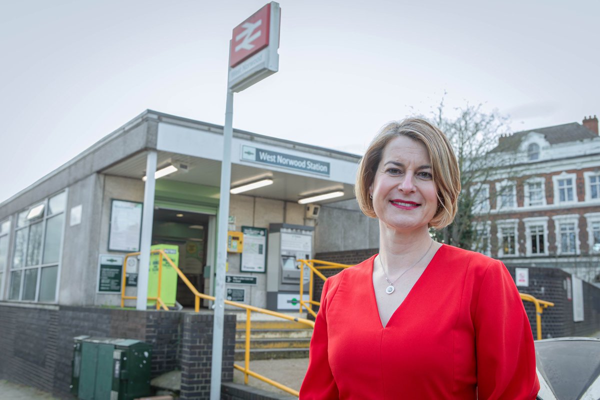 helenhayes_'s tweet photo. It’s the privilege of my life to represent Dulwich &amp; West Norwood as your MP

I’m delighted to be standing to represent the new DaWN constituency (sad to be saying goodbye to Goose Green &amp; Dulwich Hill)

This is our chance

#VoteLabour &amp; help deliver the change we need 🌹🌹 https://t.co/C0SU4sIQgu