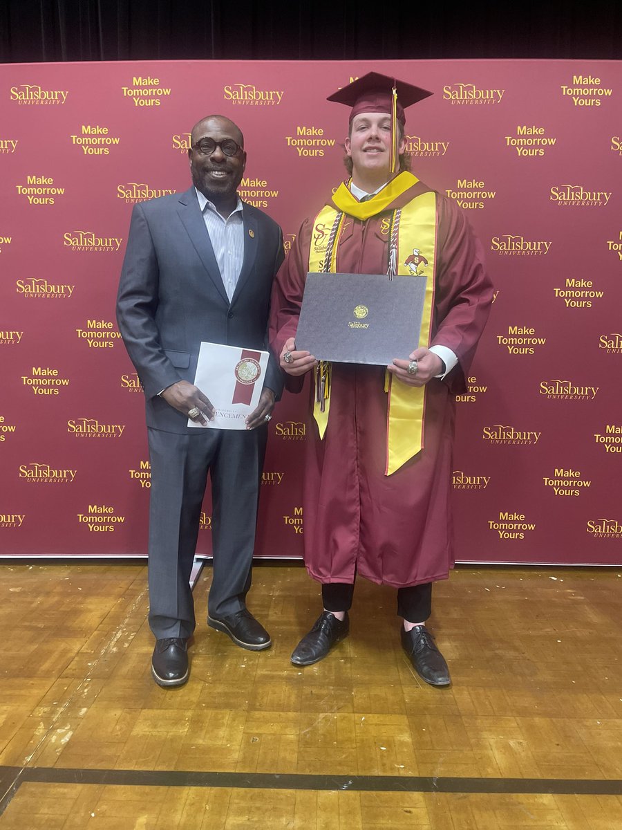 SeaGullFootball's tweet photo. Coach Wood's favorite day! Congratulations to the class of 2024! Cannot wait to see what the future has in store for you.
@slwood4
#GoGulls #GoldPride #SeaGullForLife https://t.co/D9F0Xse9wf