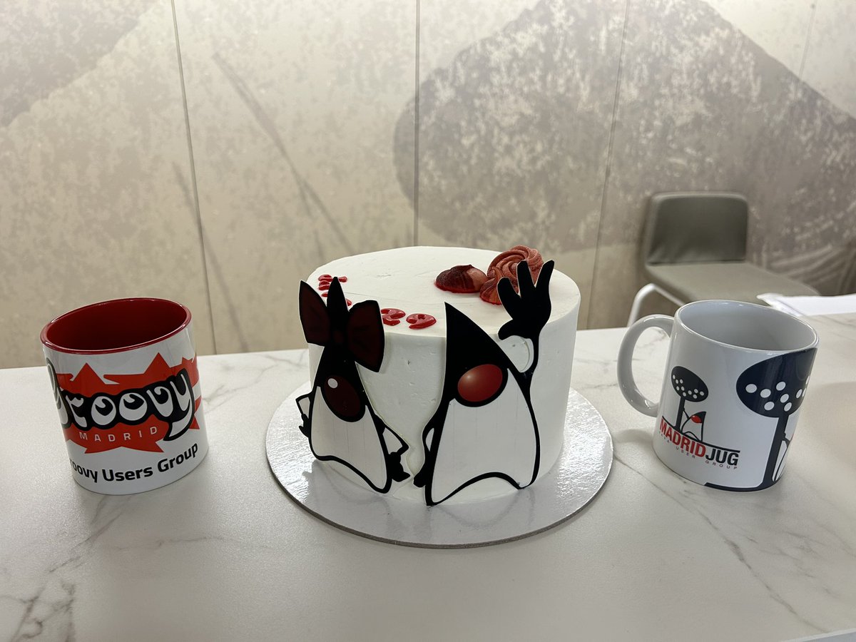 MadridJUG's tweet image. It’s been a blast. We had a lot of fun today celebrating #Java29thAnniversary. Thanks to everyone who came in person, to the ones who followed online and to our special guests who connected to share their personal celebration messages #JavaRocks #CommunityRocks
