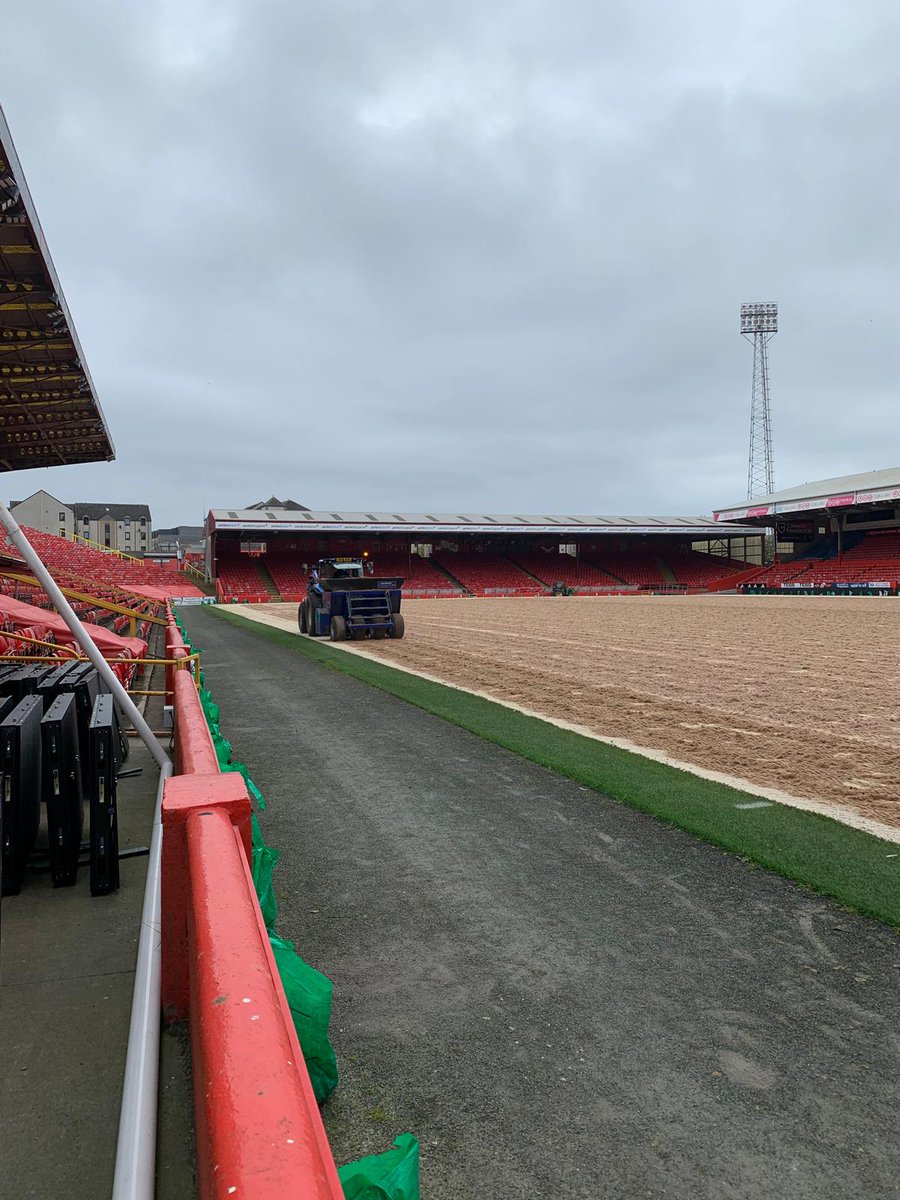 Allgrassturf's tweet photo. Renovation works continue @AberdeenFC 🚜 https://t.co/7GHbEYwu7A