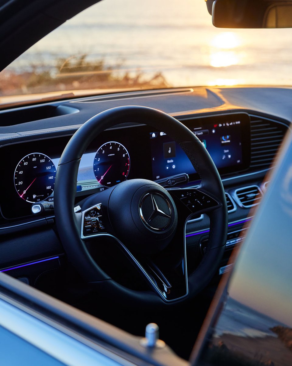 MercedesJax's tweet image. Mountains? Coasts? Anywhere but the office.​ The new GLE stands out in any landscape.​
--
#MercedesBenz #GLE #MercedesBenzGLE | (📸 IG: anthonydiasphotography)
