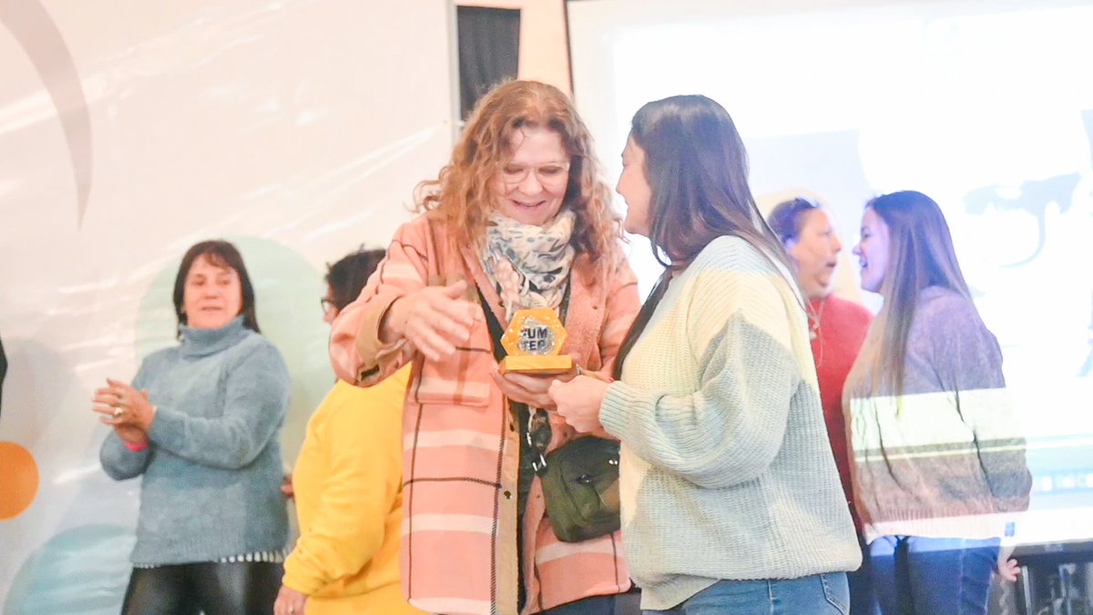 FumTep's tweet photo. Este congreso marca un nuevo capítulo en la construcción de una FUM-TEP más fuerte y unida.

Nos esperan jornadas intensas de discusión y síntesis, donde el intercambio de ideas y experiencias será fundamental. https://t.co/XTF4OQGSyn