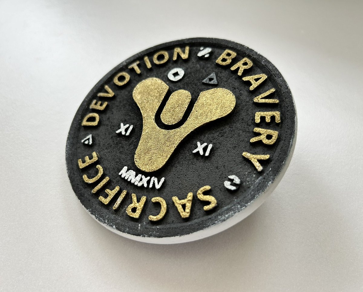 Squonka_'s tweet photo. Destiny/Bungie Medallion

Really proud of how it turned out, 3D-Printed, sautered, sanded, primed and then hand painted. Every number means something :)

#destiny2art #aotw https://t.co/9g4OZG9quO