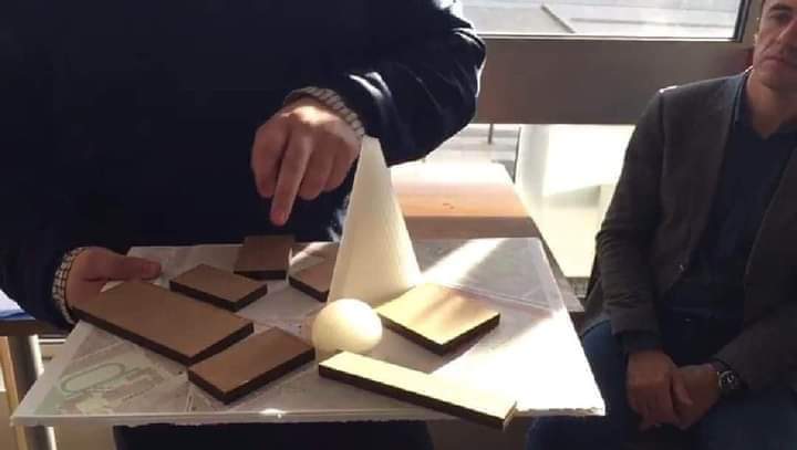 Le #ConseildeParis demande le 22/05/2024 à <a href="/Anne_Hidalgo/">Anne Hidalgo</a> <a href="/egregoire/">Emmanuel Grégoire</a> de réduire la hauteur de la tour Triangle à #Paris15

⏰ COMMUNIQUÉ DE #PRESSE de JEUNES #PARISIENS DE #PARIS, association co-fondatrice et membre du Collectif contre la Tour Triangle 
👇
contrelatourtriangle.com/http:/www.cont…