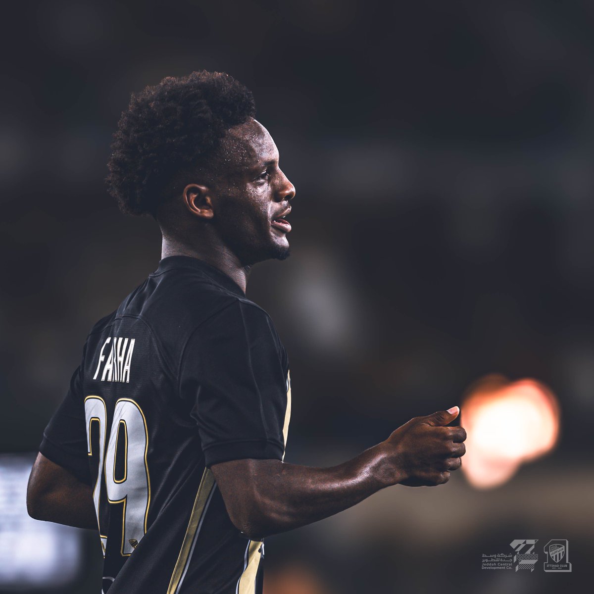 ittihad's tweet photo. 📸| من مواجهة #الاتحاد_ضمك 💛
#ليلة_الوفاء https://t.co/ardv7C9xLI