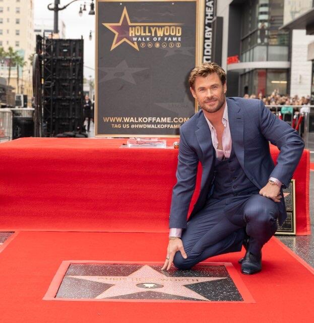 Welcome to the Walk of Fame Chris Hemsworth! 📷 @imagerybyoscar/HCC