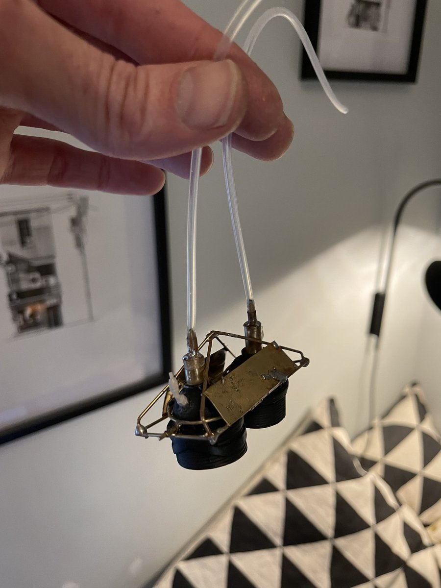 BrotherBlanco's tweet image. Added some colour at the front, per request, and some electrical cables. Also testing out some gimballed thrusters. Not sure about them yet but fun to make. #scratchbuild