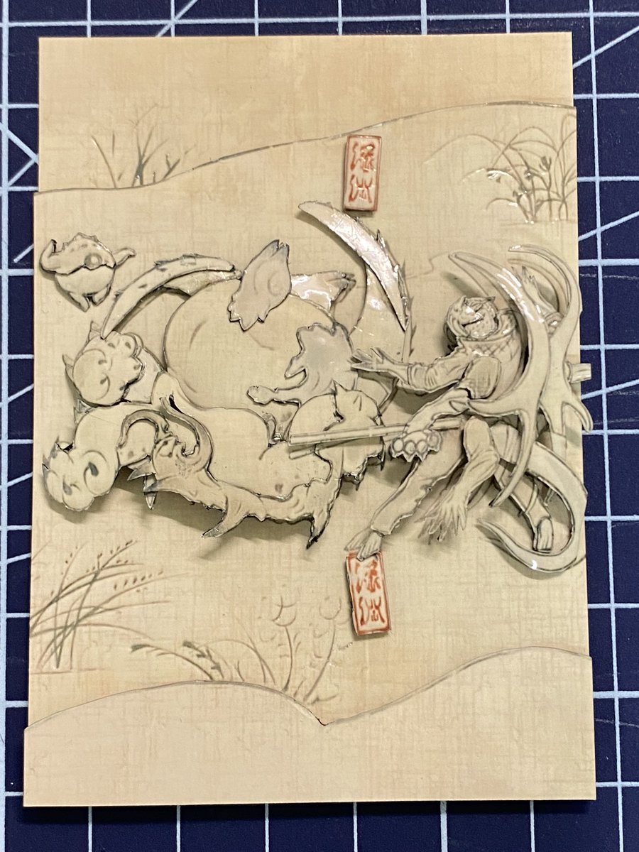 yy6716465's tweet photo. 今回はシス=魔=シャルの絵画verをシャドーボックスにしました！3体のクリーチャーのバランスを奥行きを意��しながら作りました！シャドーボックス楽しい！
#デュエル・マスターズ
#シャドーボックス 
#アビスロイヤル https://t.co/Rq0cwLGXfT