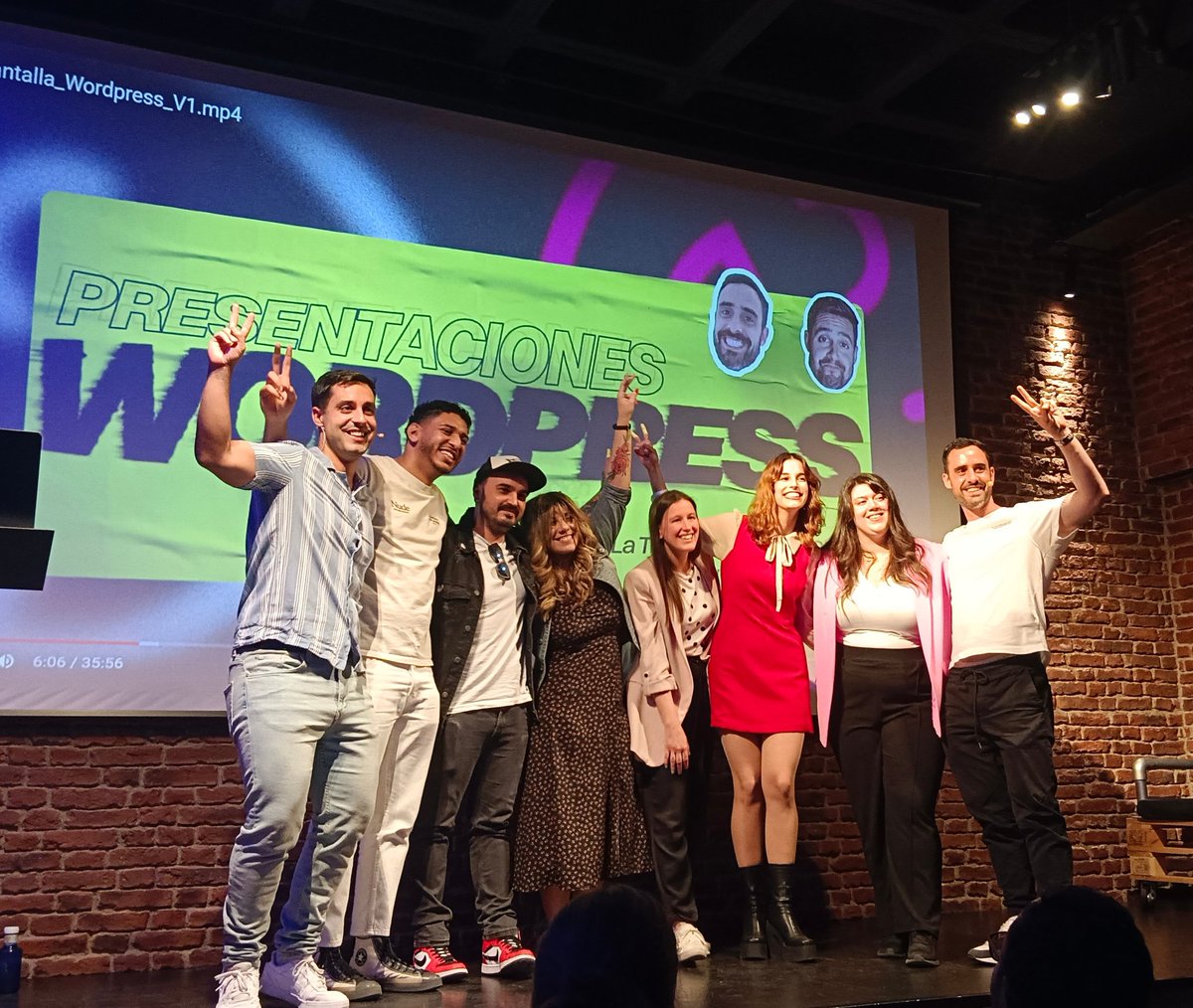 👍 Excelentes presentaciones de #WordPress y en especial la de mi colega <a href="/itsamirami/">Sami Rami</a>  quien ganó el premio a la mejor web de <a href="/aulaCM/">Aula CM - Escuela de Comunicación y Marketing</a>   "Felicidades amigo".
👉  Es que con esos cracks de profesores <a href="/jurgenBS89/">Jurgen B</a>  y <a href="/FerSerraAnton/">𝗙𝗲𝗿𝗻𝗮𝗻𝗱𝗼 𝗦𝗲𝗿𝗿𝗮</a> todas son ganadoras 😁