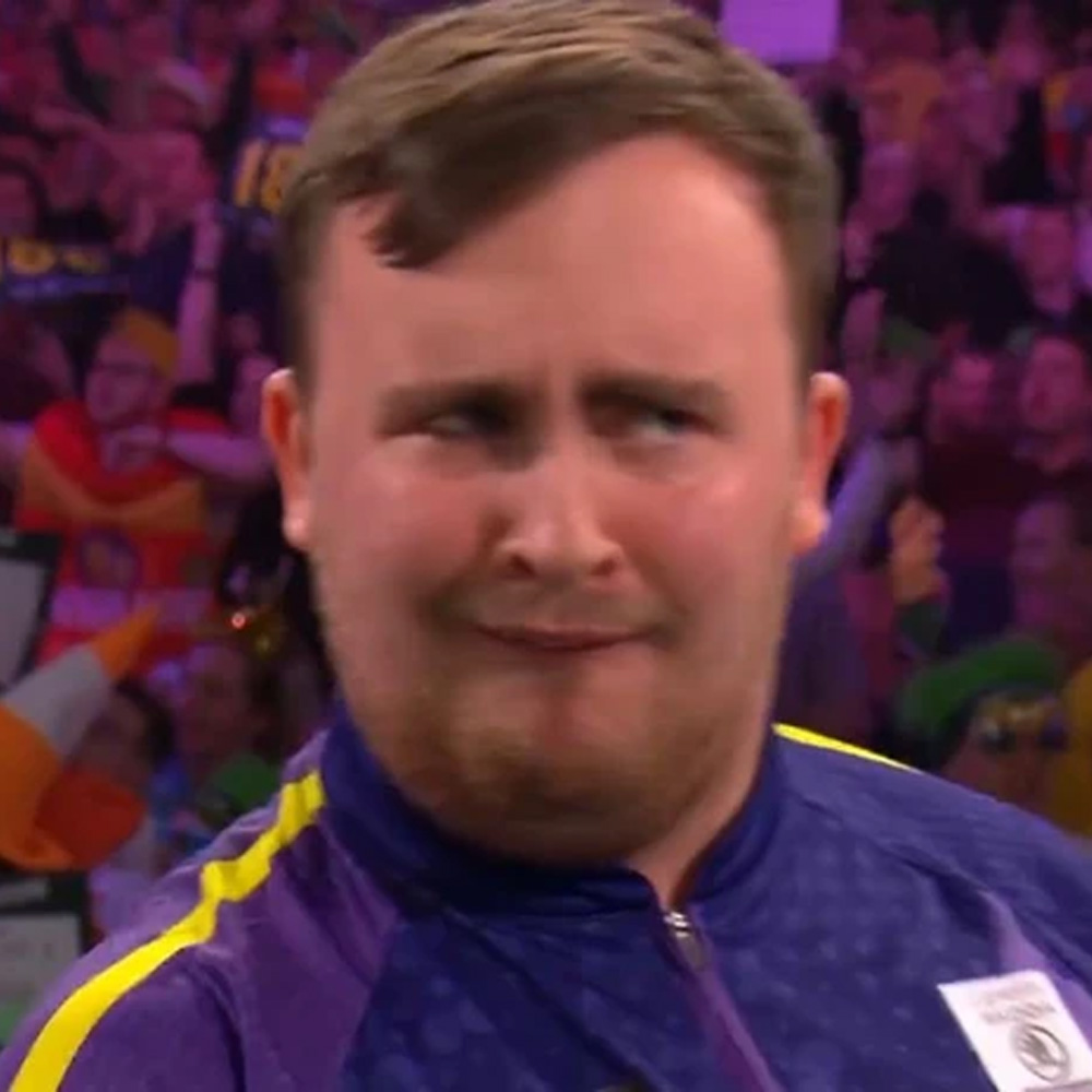 TheSportsman's tweet photo. 💰 When they try and tell you not to spend your £275,000 Premier League winnings all on kebabs and FIFA points. https://t.co/irlSNzYU8i