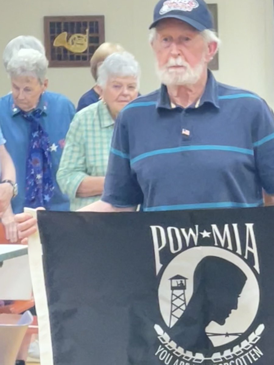 TheBuzzellBuzz's tweet photo. Today we had a luncheon to begin this Memorial Day weekend. There was a parade of military flags held by a group of Wilmington Veterans.We were grateful to have Acting Town Manager Lou Cimaglia and new Assistant Town Manager Judy O’Connell join us in this day of remembrance.🇺🇸 https://t.co/wytApXW71C